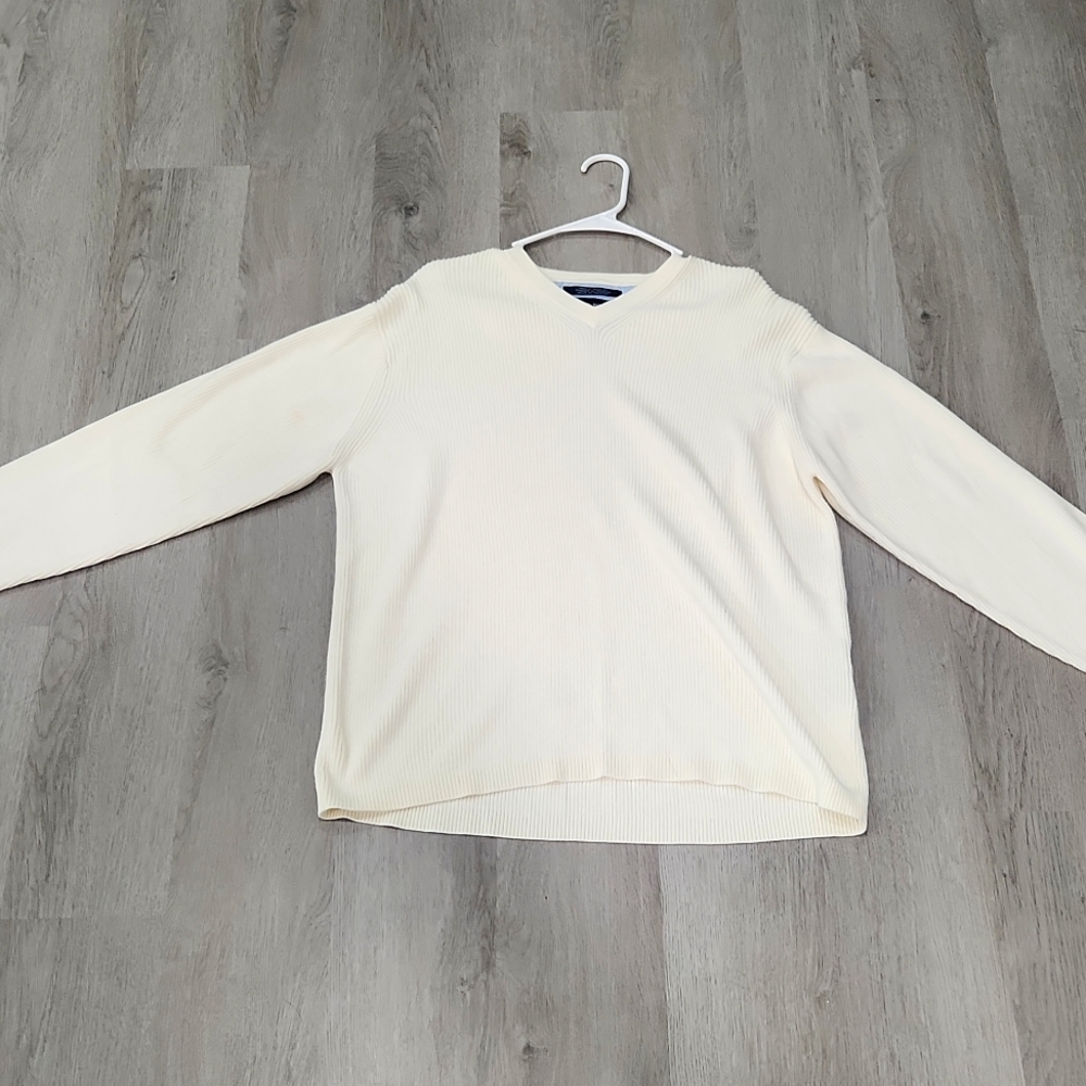 Men's Tommy Hilfiger V Neck Sweater,  Large, Off White